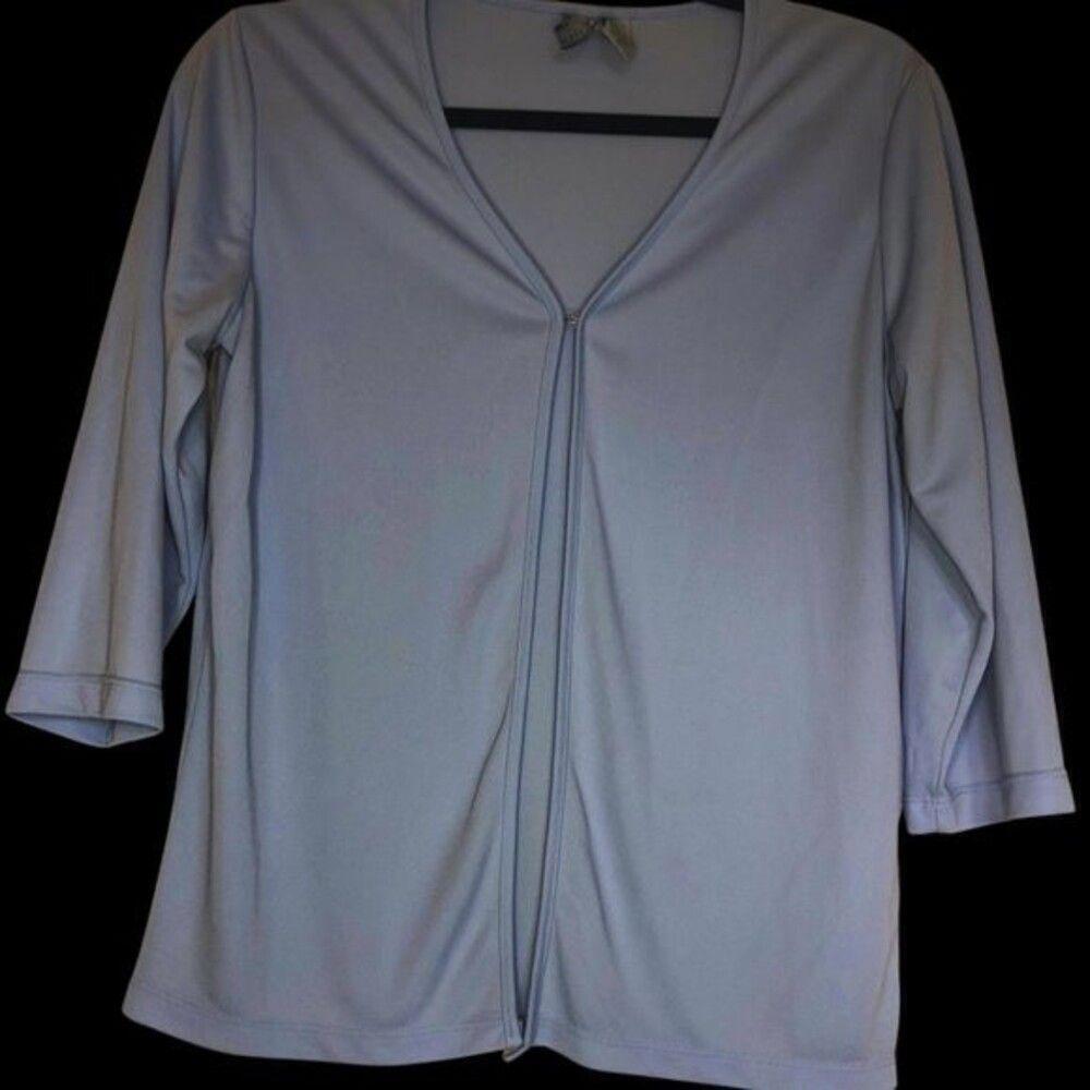 Light Blue Long Sleeve Cover Up w/Single Clasp - Size M - Picture 6 of 6